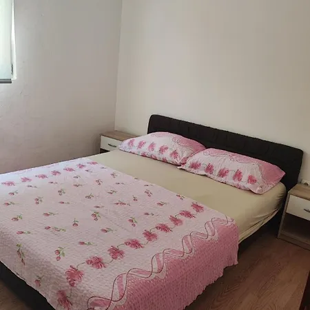 Apartment With Parking Space - 23274
