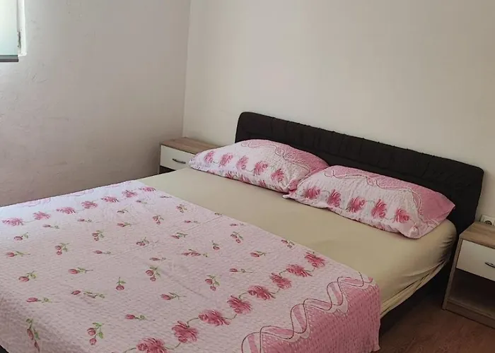 Apartment With Parking Space - 23274